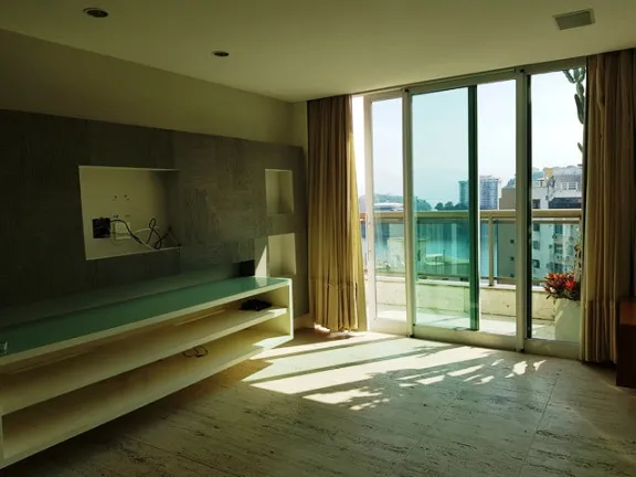 Imagem Cobertura com 5 Quartos à Venda, 680 m² em Icaraí - Niterói