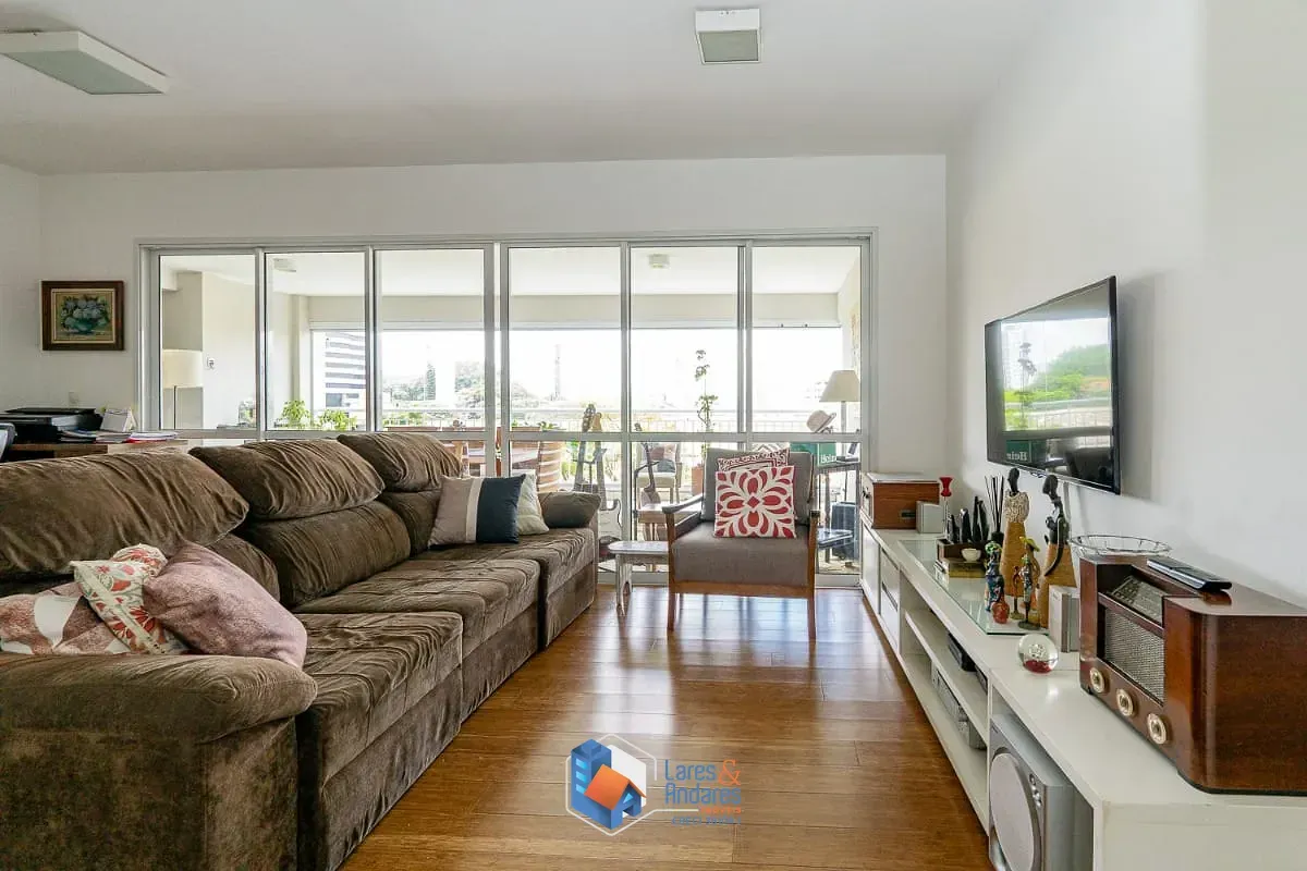 Imagem Apartamento para venda em Santo Amaro com 3 quartos, sendo 3 suítes, 160m²
