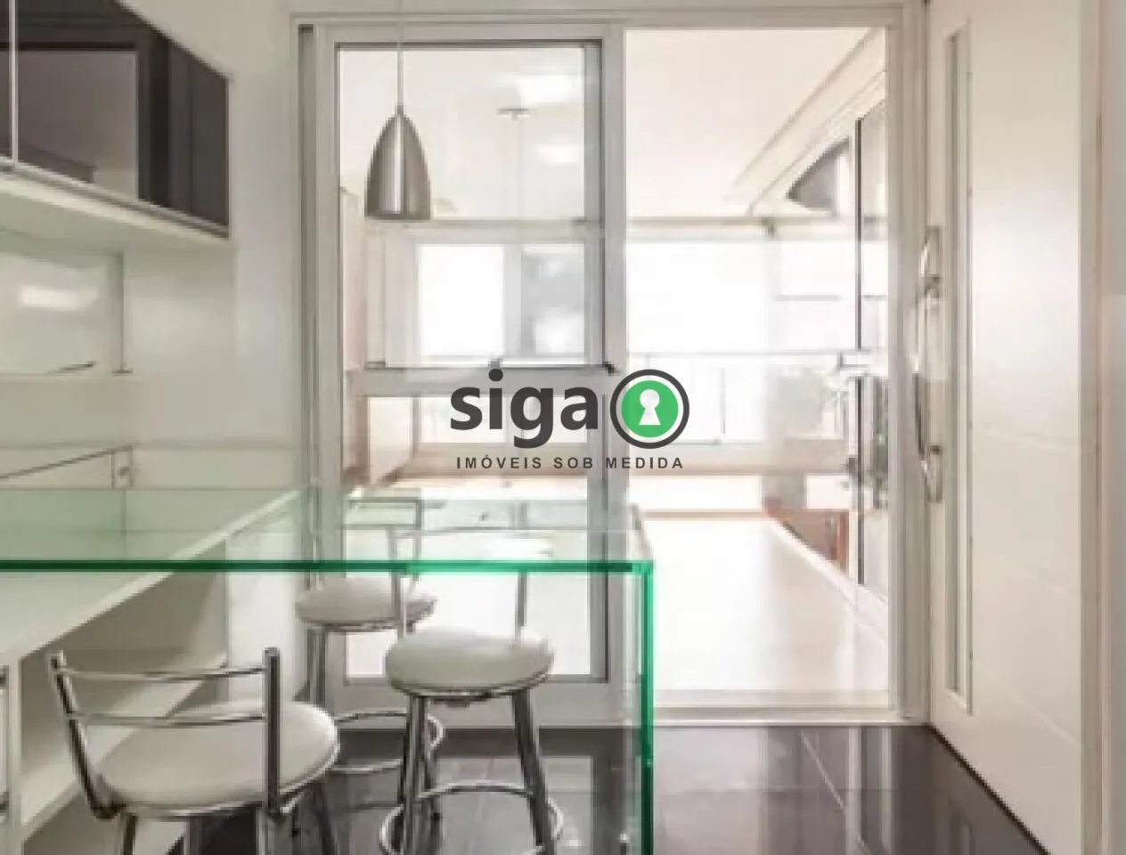 Imagem Apartamento de 200m2 à venda com 3 suites e 3 vagas de garagem no Panamby