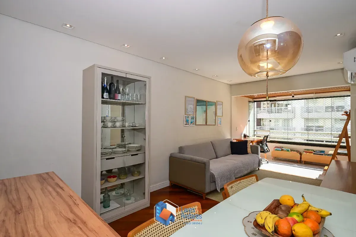 Imagem Apartamento para venda em Moema com 2 quartos, sendo 1 suíte, 72m²