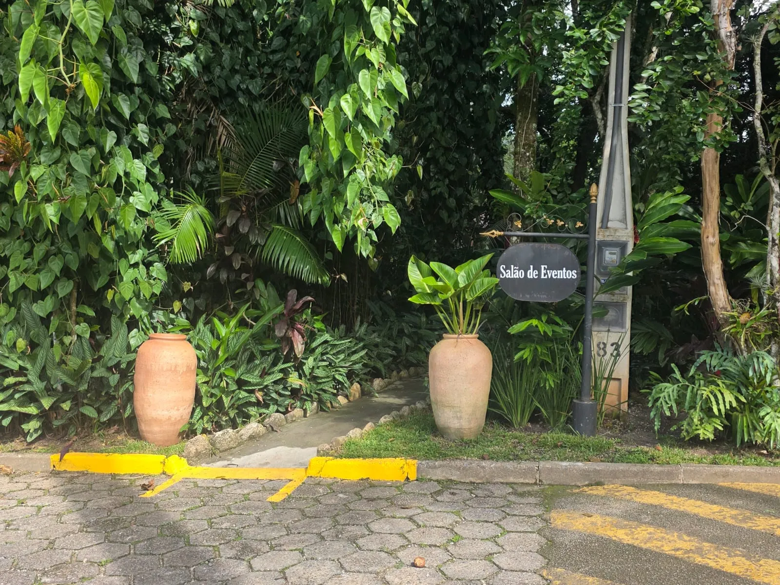 Imagem Charmosa Casa em condomínio no Park Imperial em Caraguatatuba