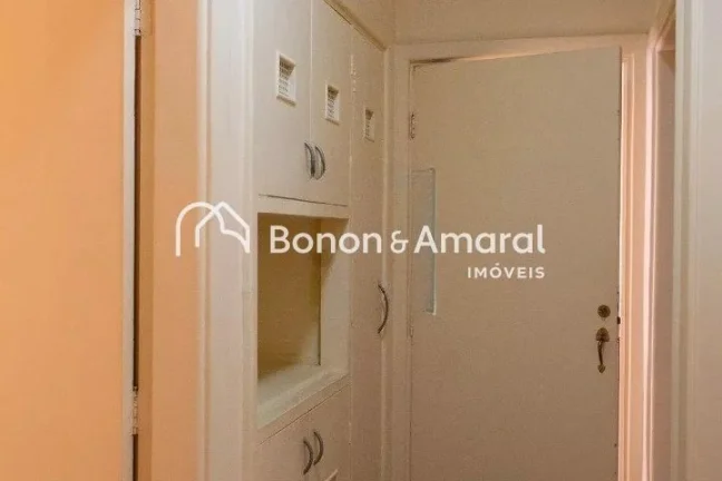 Imagem Apartamento em excelente localizaÃ§Ã£o, com ambientes amplos e acabamentos renovados. O living espaÃ...