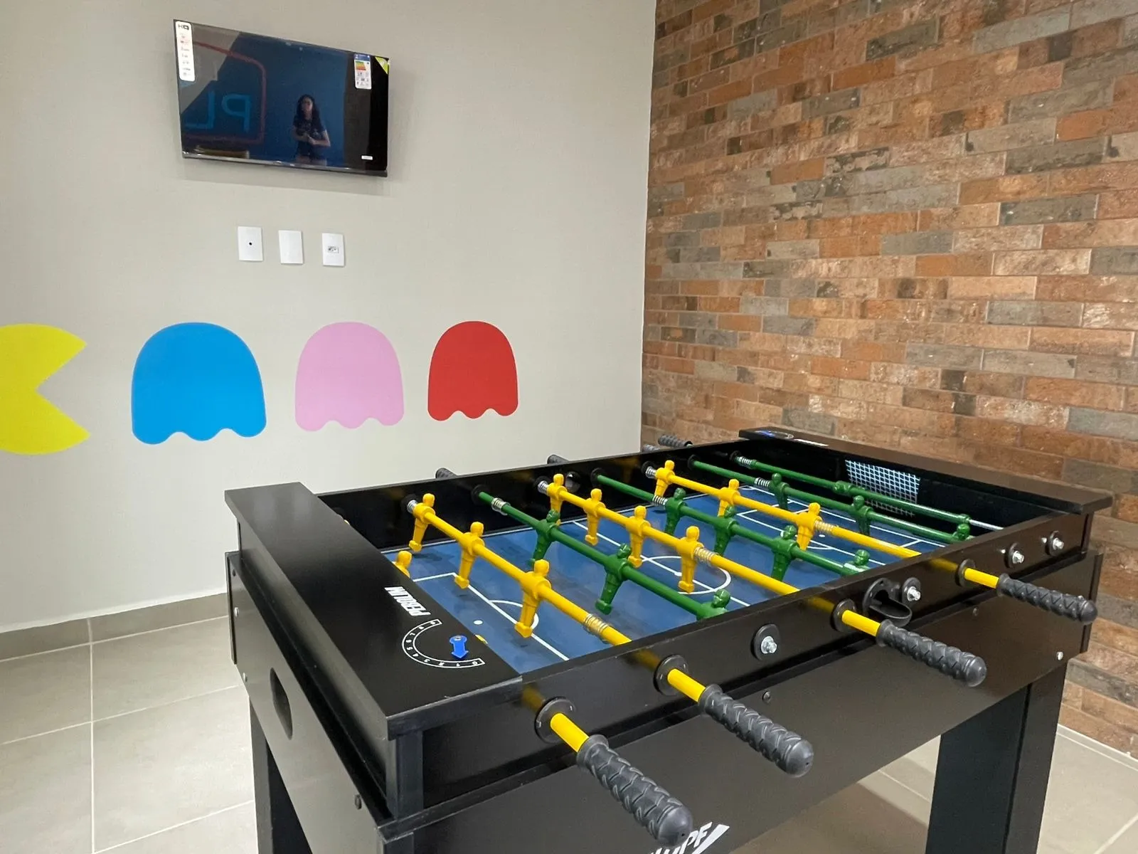 Imagem Excelente apartamento à venda no JJR Hortência, 52m², 2 quartos sendo 1 suíte, varanda gourmet, andar alto, vista da cidade e lazer completo.