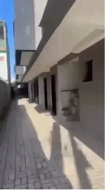 Imagem Casa de Condomínio com 2 Quartos à Venda, 98 m² em Marapé - Santos