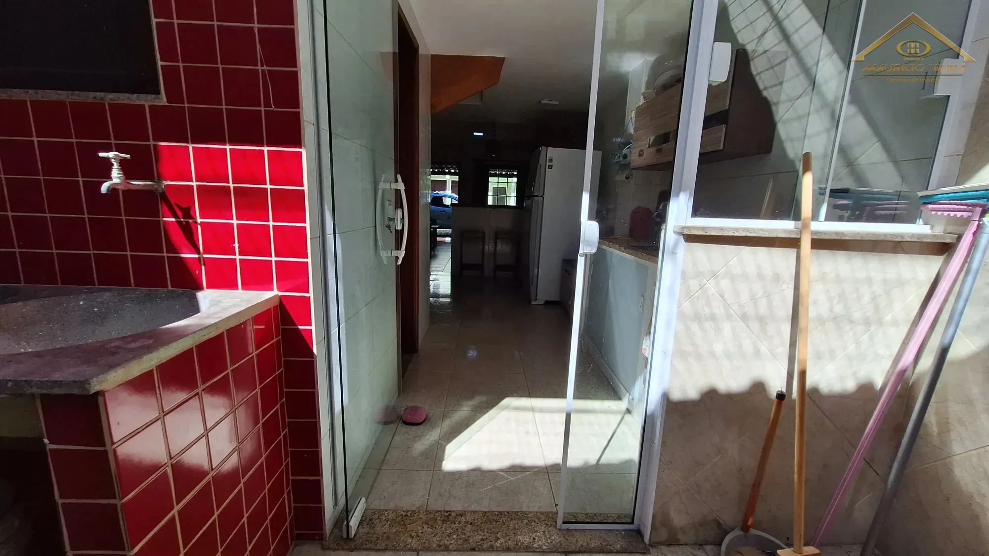 Imagem Casa triplex no Canal da Ogiva à venda