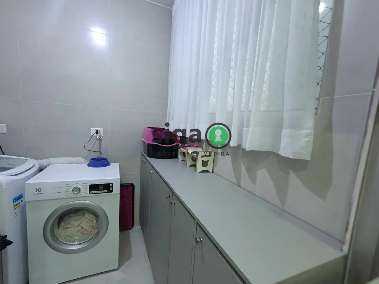 Imagem Apartamento reformado em excelente localização - MOBILIADO - Edf: CAMBURIU