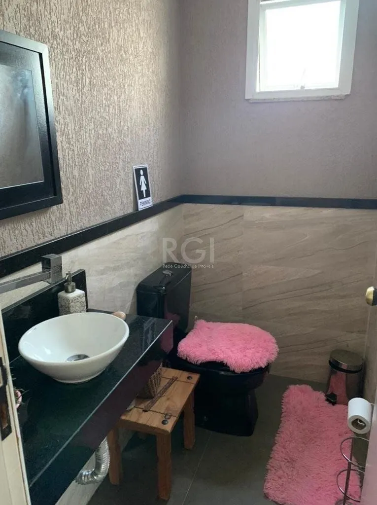 Imagem Sobrado para Venda - 300m², 3 dormitórios, sendo 2 suites, 1 vaga - Hípica Jardins Do Prado