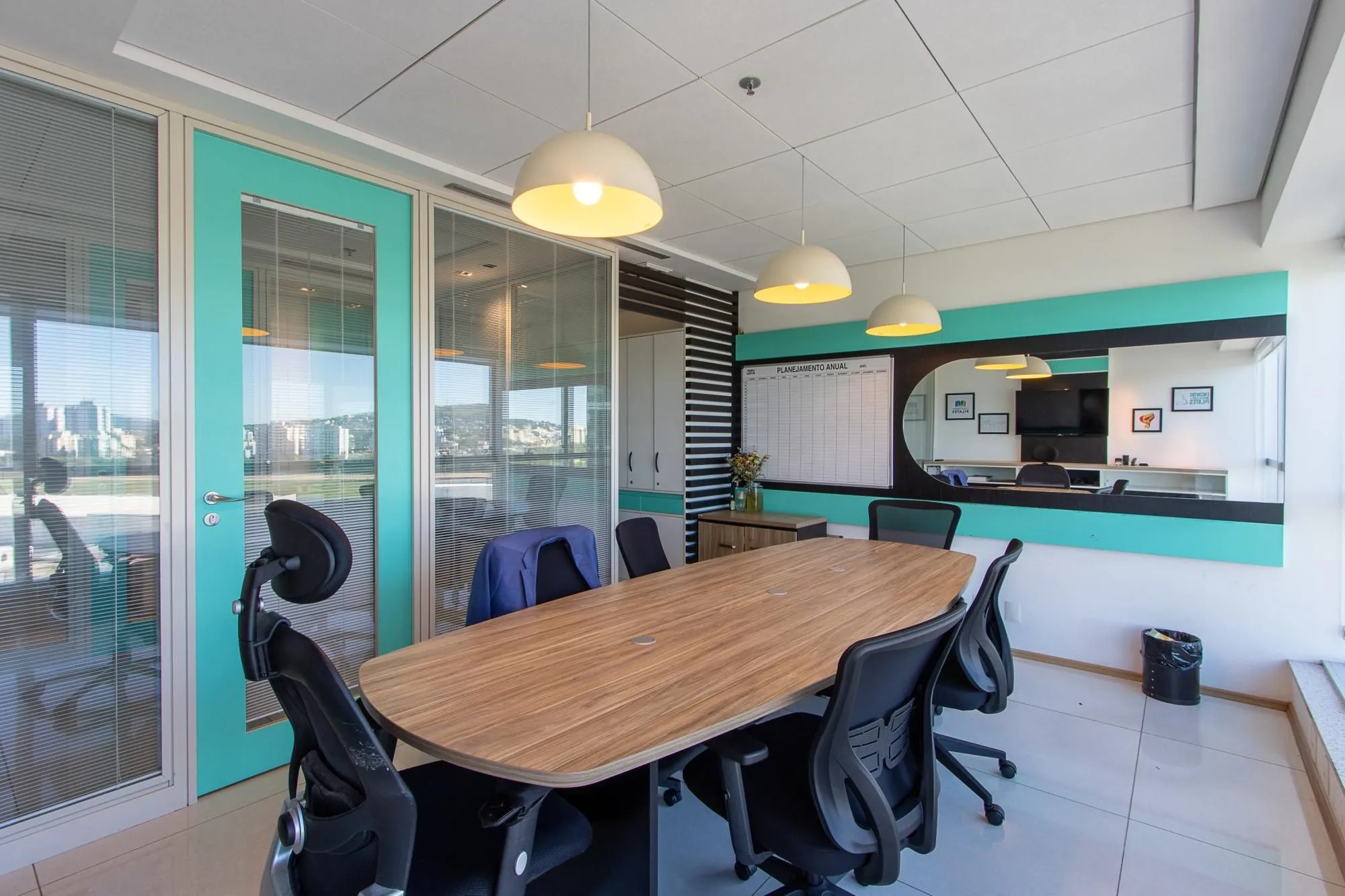 Imagem Sala Comercial em Cristal