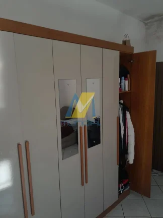 Imagem Casa à Venda-Duas Moradias no Mesmo Terreno | Ótima Oportunidade