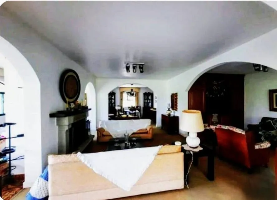 Imagem Casa para Venda em Petrópolis / RJ no bairro Fazenda Inglesa