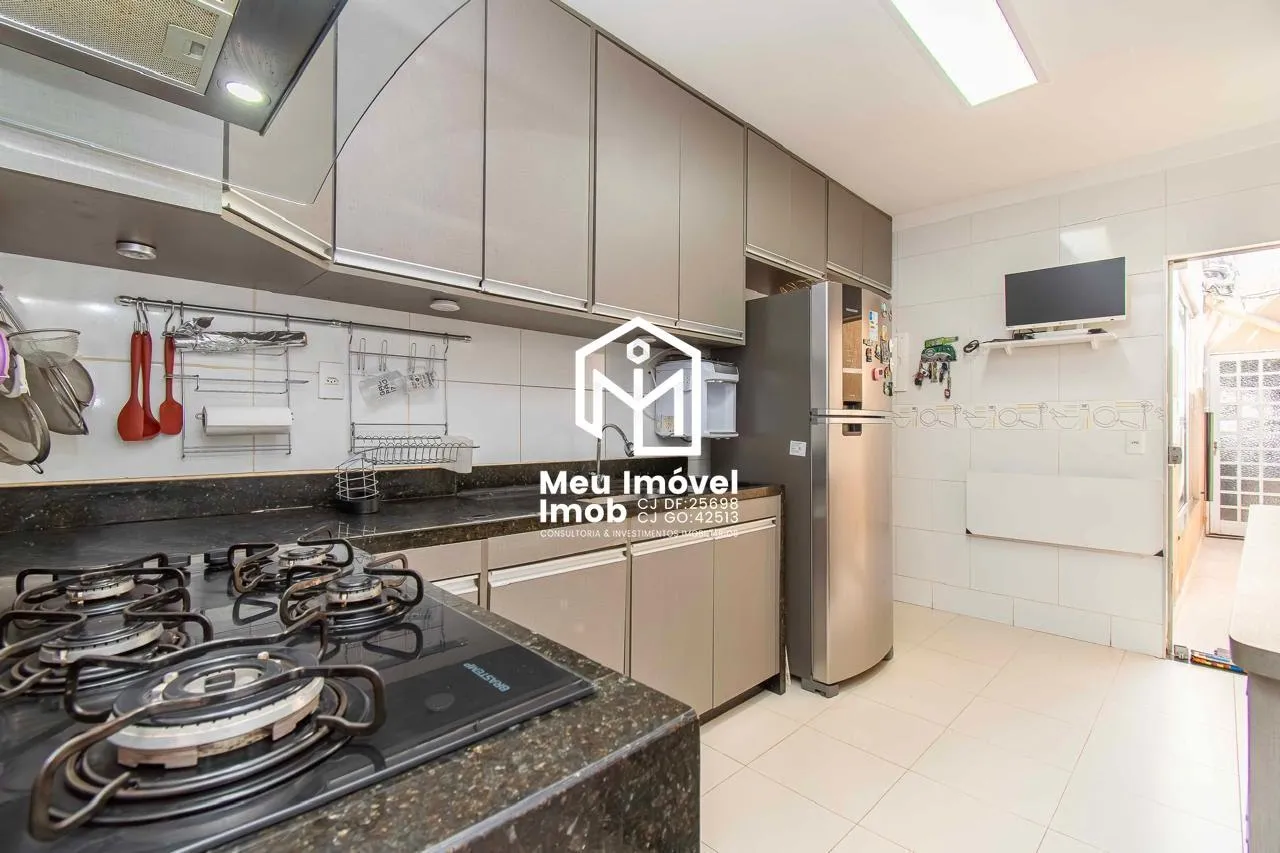 Imagem Casa 3 Quartos 3 Suítes 4 Vagas 204m² Arniqueiras/DF