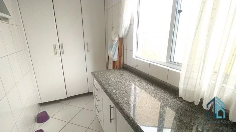 Imagem Sobrado a venda 03 quartos c/suíte, 03 vagas no Xaxim em Curitiba PR