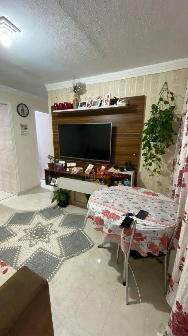 Imagem Casa com 2 dormitórios à venda, 42 m² por R$ 250.000,00 - Jardim Santo Expedito - Guarulhos/SP