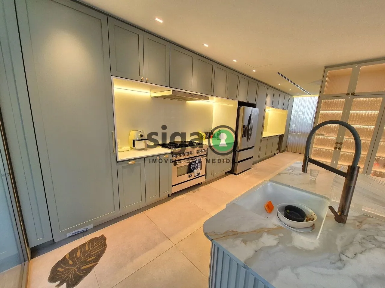 Imagem Casa em Condomínio a venda no Cidade Jardim com 5 quartos