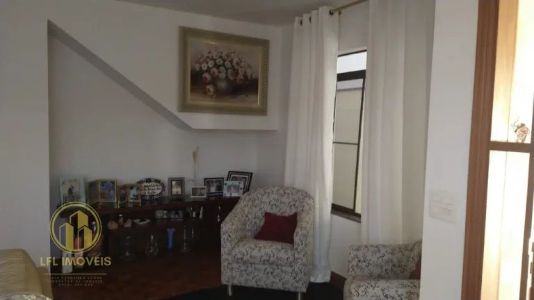 Imagem Sobrado à Venda, 310 m², 3 dormitórios, 4 vagas. - Adalgisa / Osasco