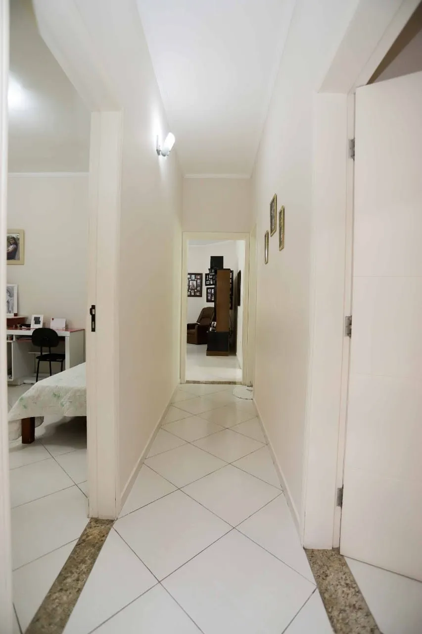 Imagem Casa à venda 3 Quartos, 1 Suite, 3 Vagas, 250M², Vila Suiça, Pindamonhangaba - SP
