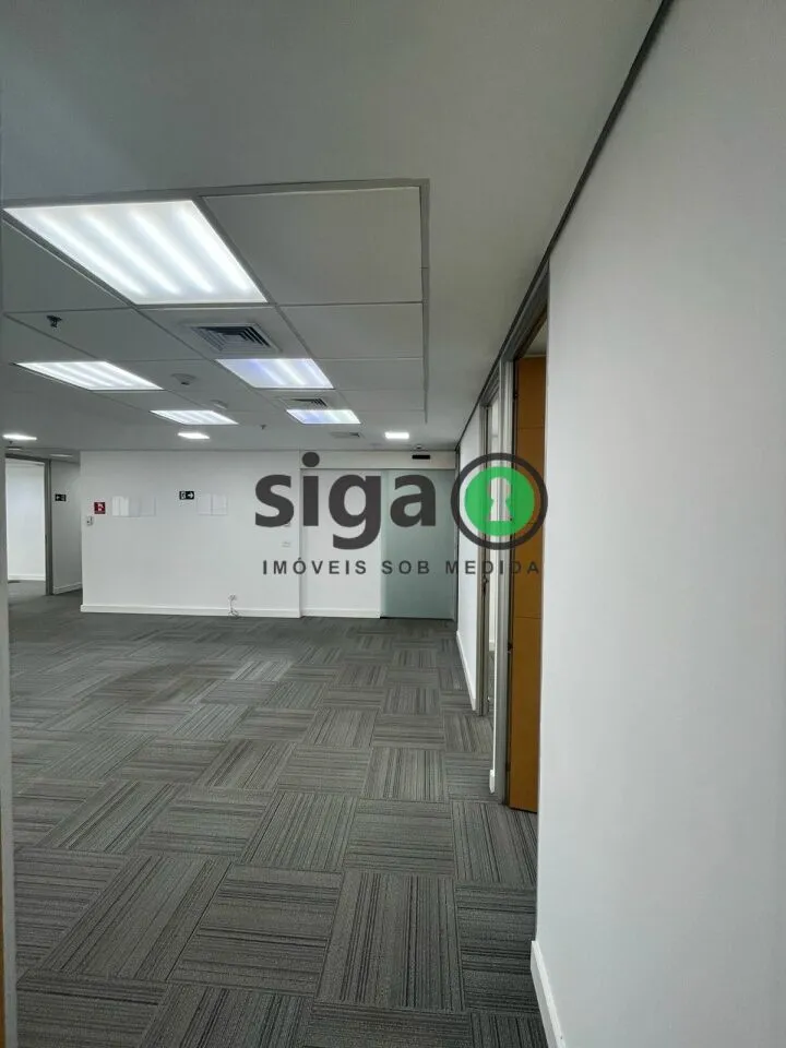 Imagem Sala Comercial e 4 banheiros para Locação, 290 m² por R$ 41.000,00