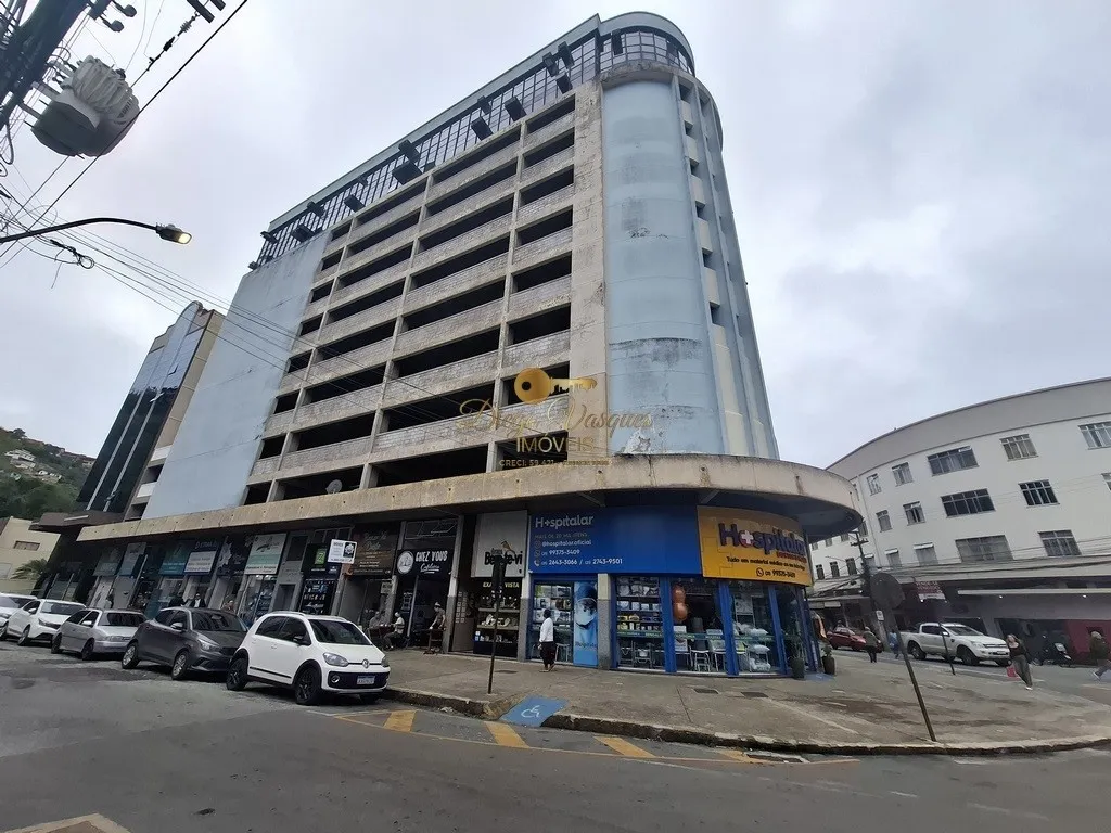 Imagem Garagem para Locação em Teresópolis / RJ no bairro Várzea