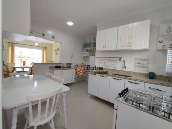 Imagem Apartamento com 3 dormitórios à venda, 84 m² por R$ 550.000,00 - Pitangueiras - Guarujá/SP
