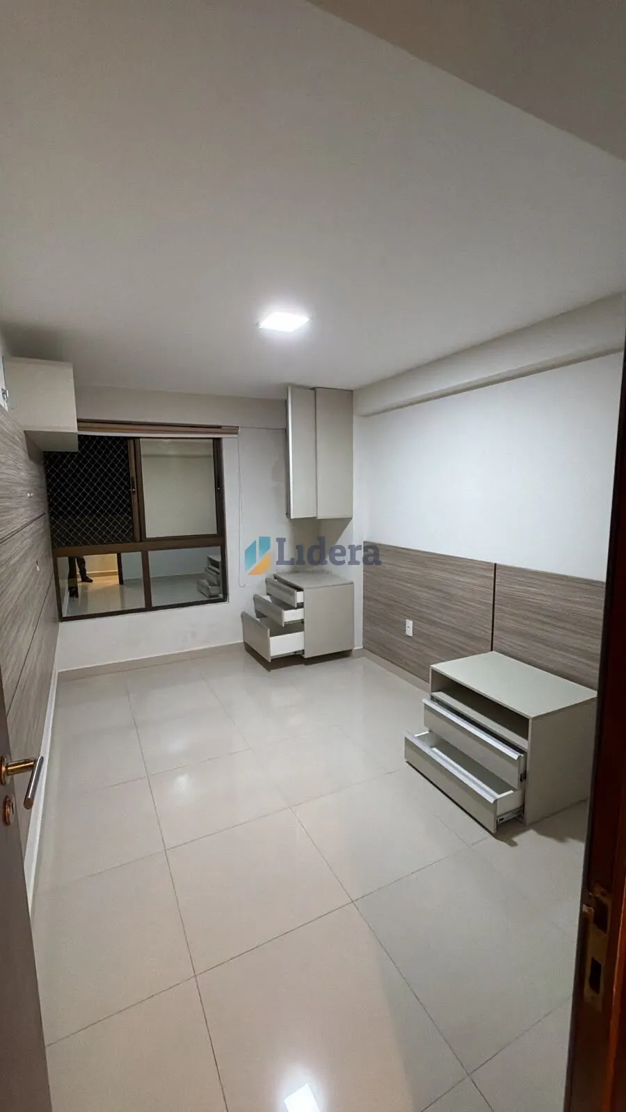 Imagem Apto espaçoso - 74,46m² - 2 quartos - 1 suite - 1 vaga fixa / 1 vaga rotativa - em Intermares, Cabedelo/PB