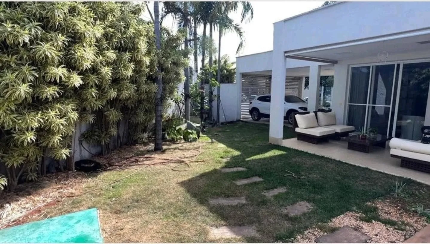 Imagem Magnifica Casa De 4/4 Sendo 3 Suites No Parque Acalanto