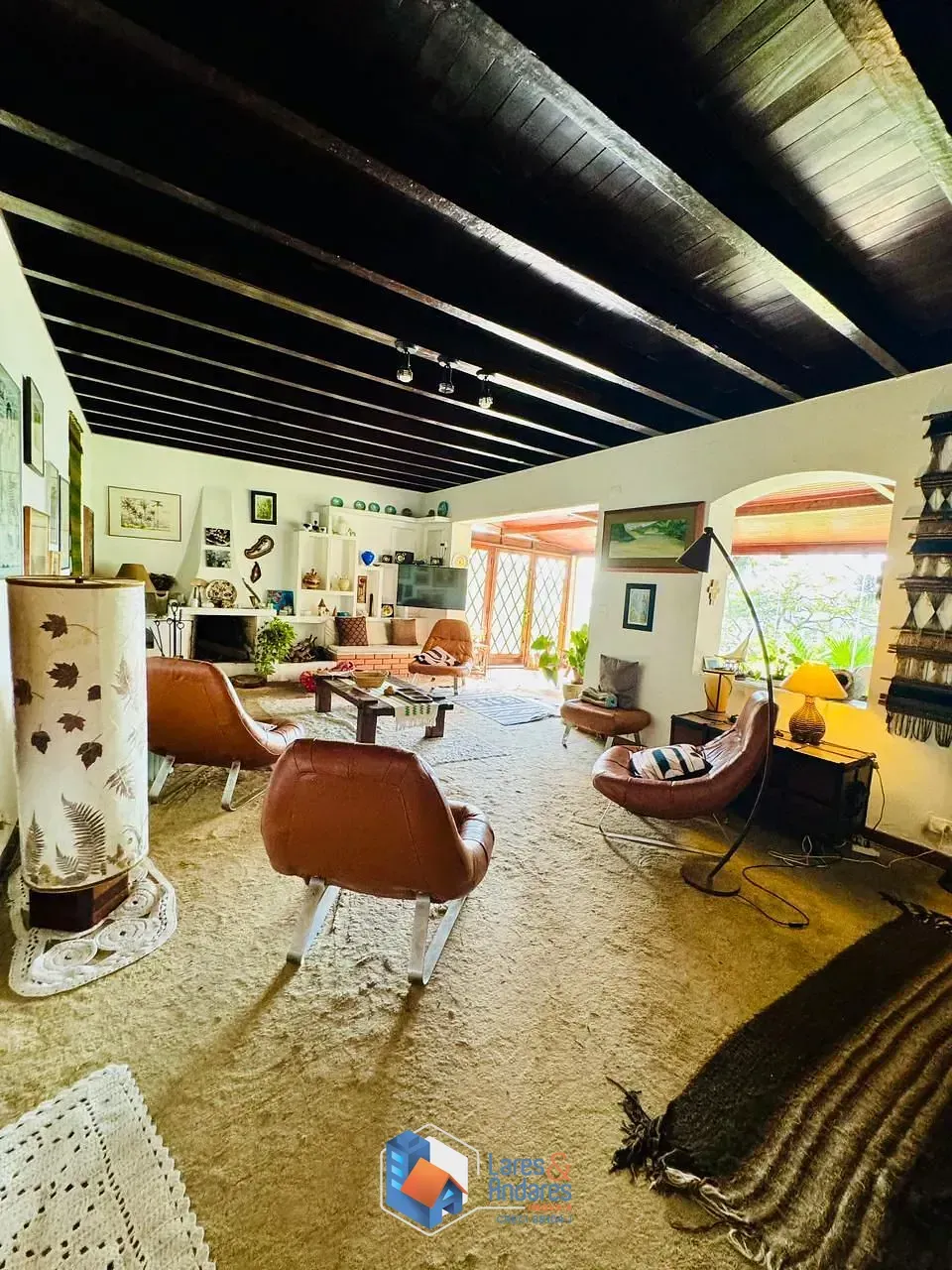 Imagem Casa no condomínio Rua Indore para venda com 3 quartos, 1,000m²