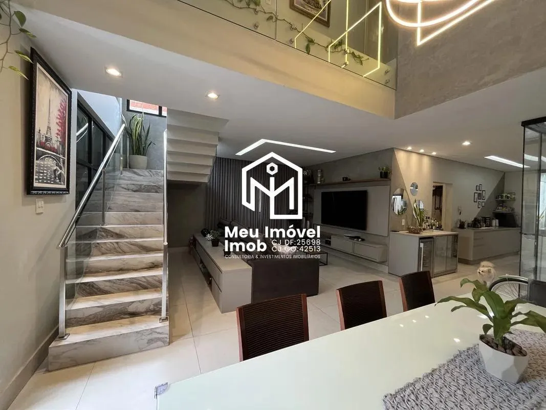 Imagem Casa 4 Quartos 3 Suítes 2 Vagas 268m²