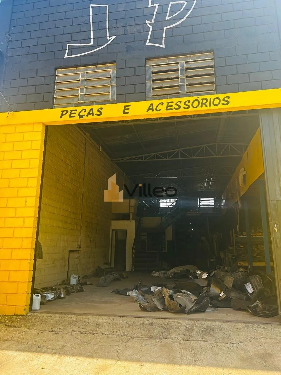 Imagem Encontre o espaço ideal para impulsionar seu negócio em Sorocaba. Este galpão para alugar, com 39...