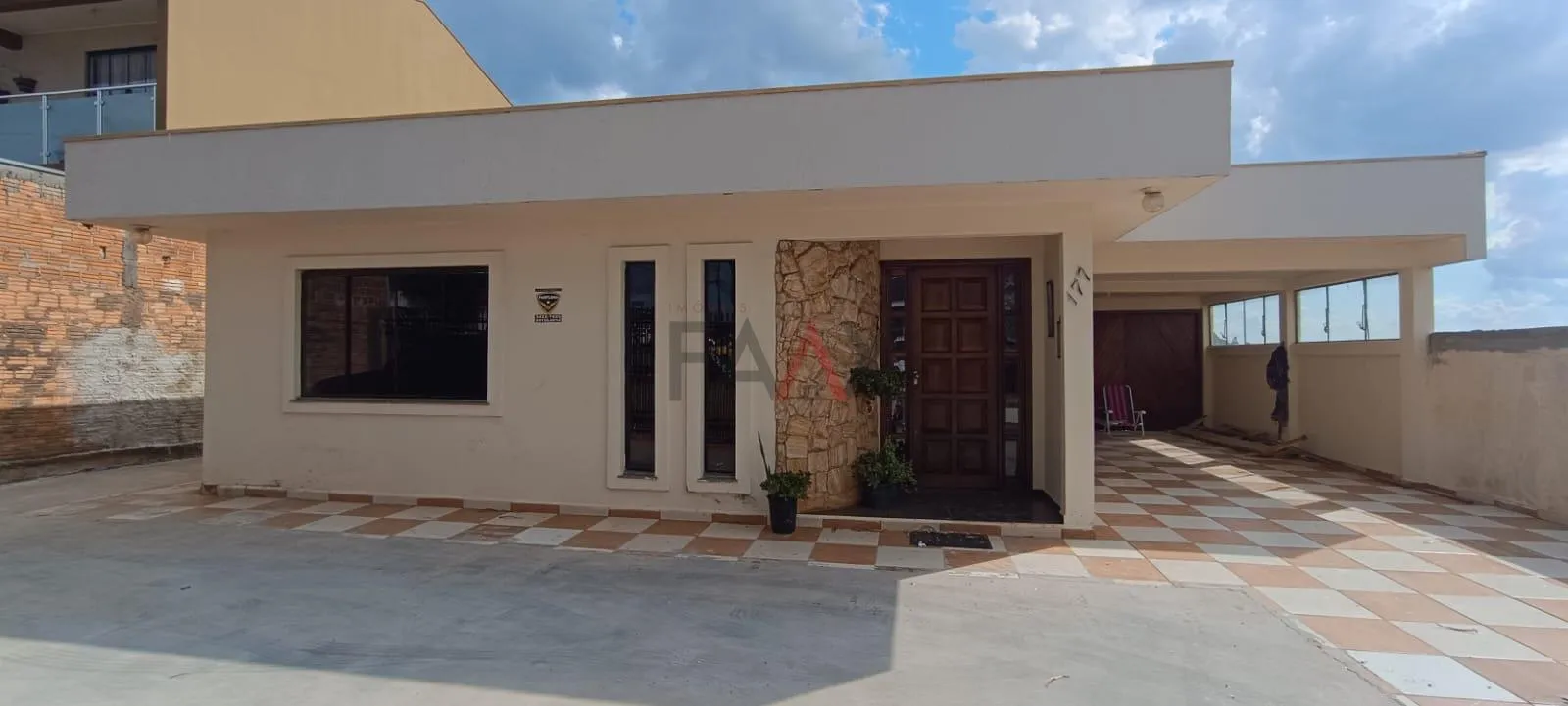Foto do imóvel Casa com 4 dormitórios para locação, ALTO DA XV, GUARAPUAVA - PR