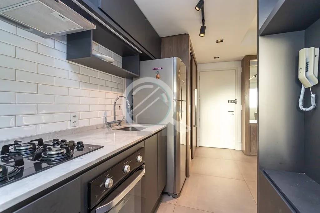 Imagem Apartamento de 2 dormitórios de 71 m² mobiliado e decorado em alto padrão. Suíte, banheiro socia...