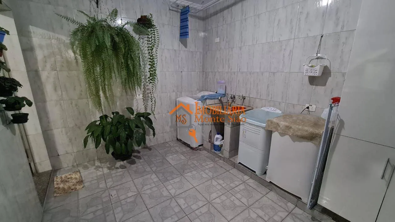 Imagem Casa com 3 dormitórios à venda, 179 m² por R$ 700.000,00 - Picanço - Guarulhos/SP
