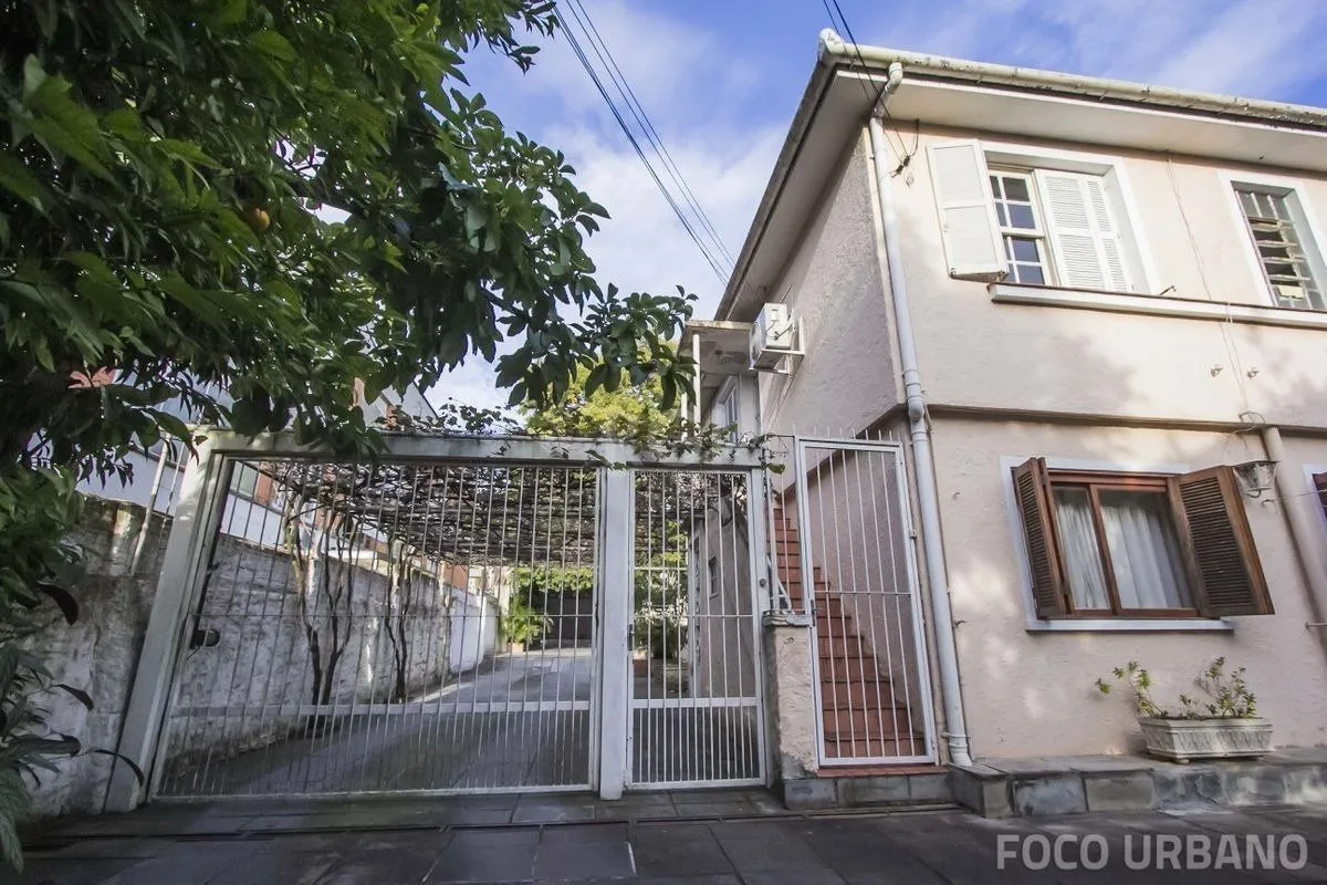 Imagem Casa para Venda - 1016m², 4 dormitórios, 6 vagas - Menino Deus