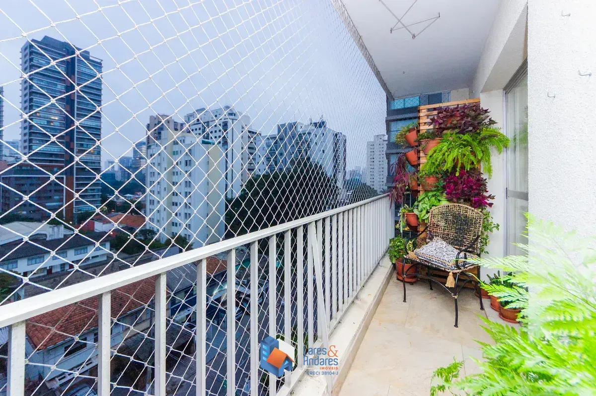 Imagem Apartamento para venda em Campo Belo com 4 quartos, sendo 1 suíte, 180m²