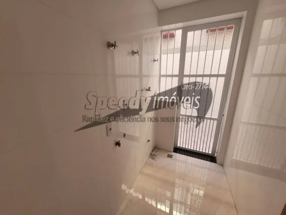 Imagem Casa para venda em Santos, bairro Embaré