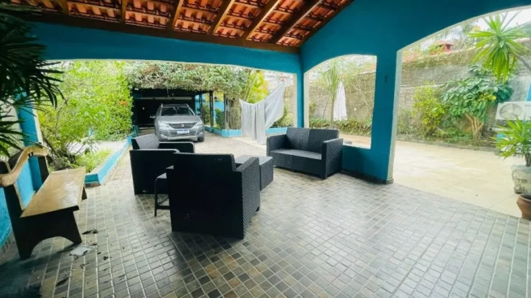 Imagem CASA COM 150 m² - CANTO DO FORTE - PRAIA GRANDE SP