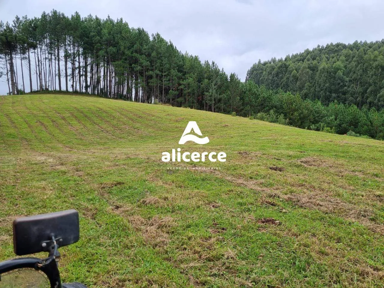 Imagem Terreno à venda com , 30.000m² em Vargedo Rancho Queimado