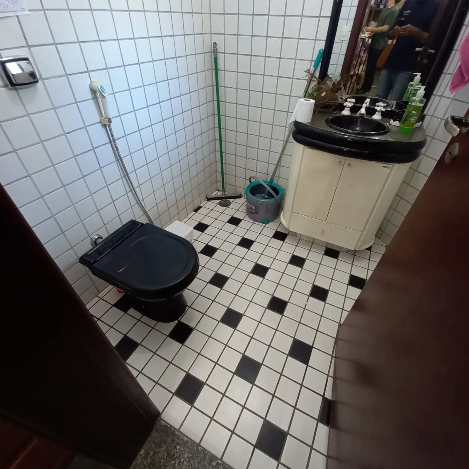 Imagem Lindo Sobrado no Jardim Simus com 2 casas no terreno