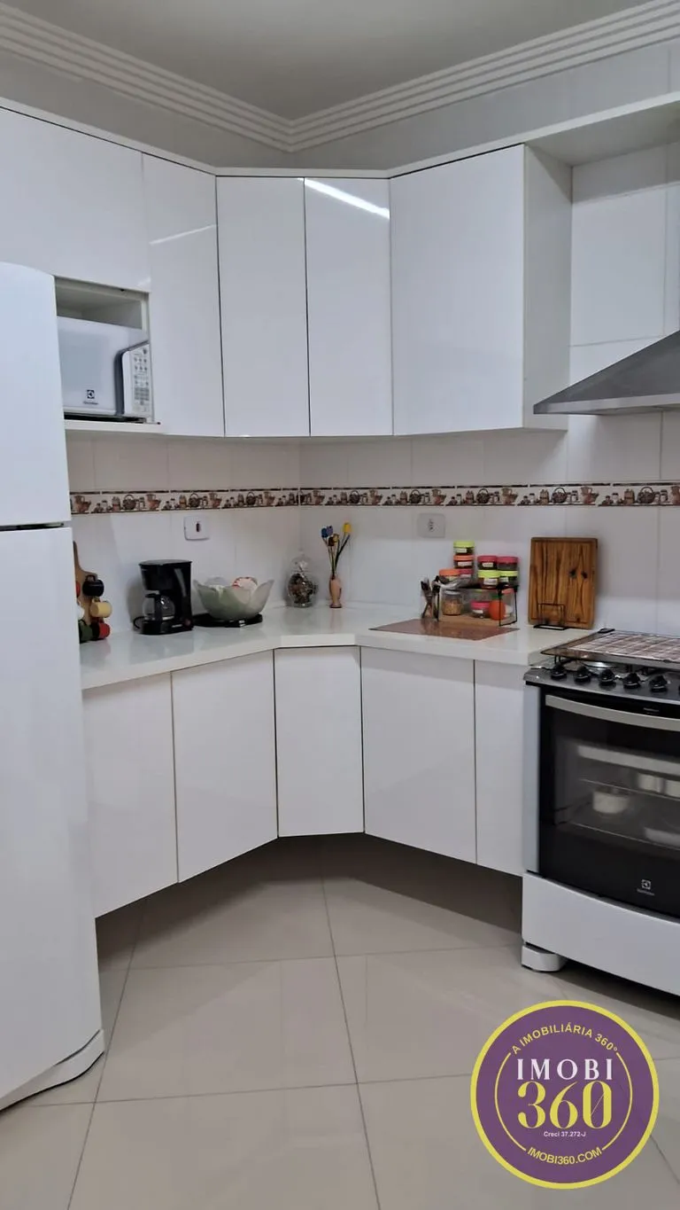 Imagem Casa de Condomínio com 02 suítes com vaga de garagem na Vila Dalila