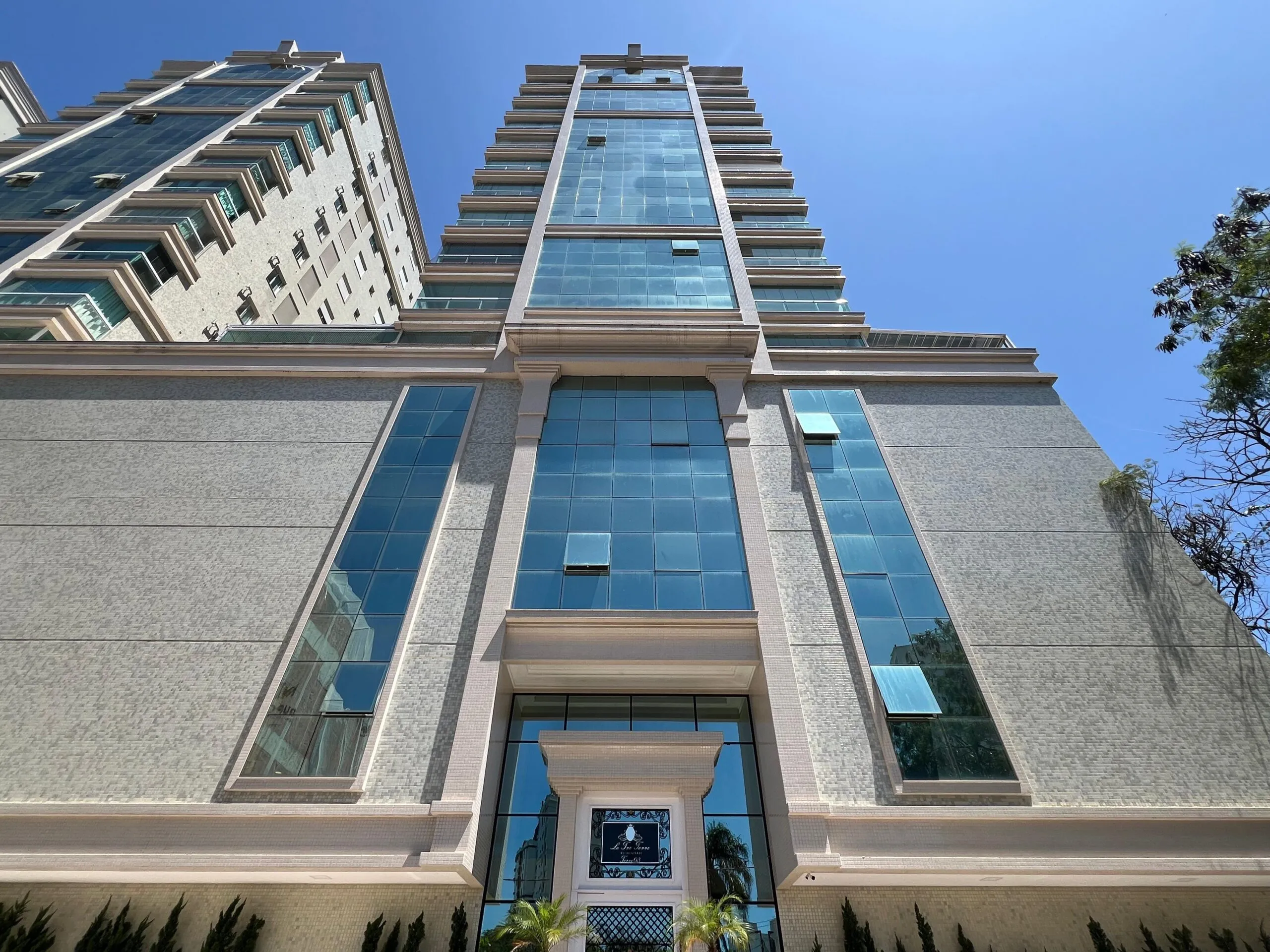 Foto do imóvel Apartamento à venda com 245m2 por R$ 3.500.000,00