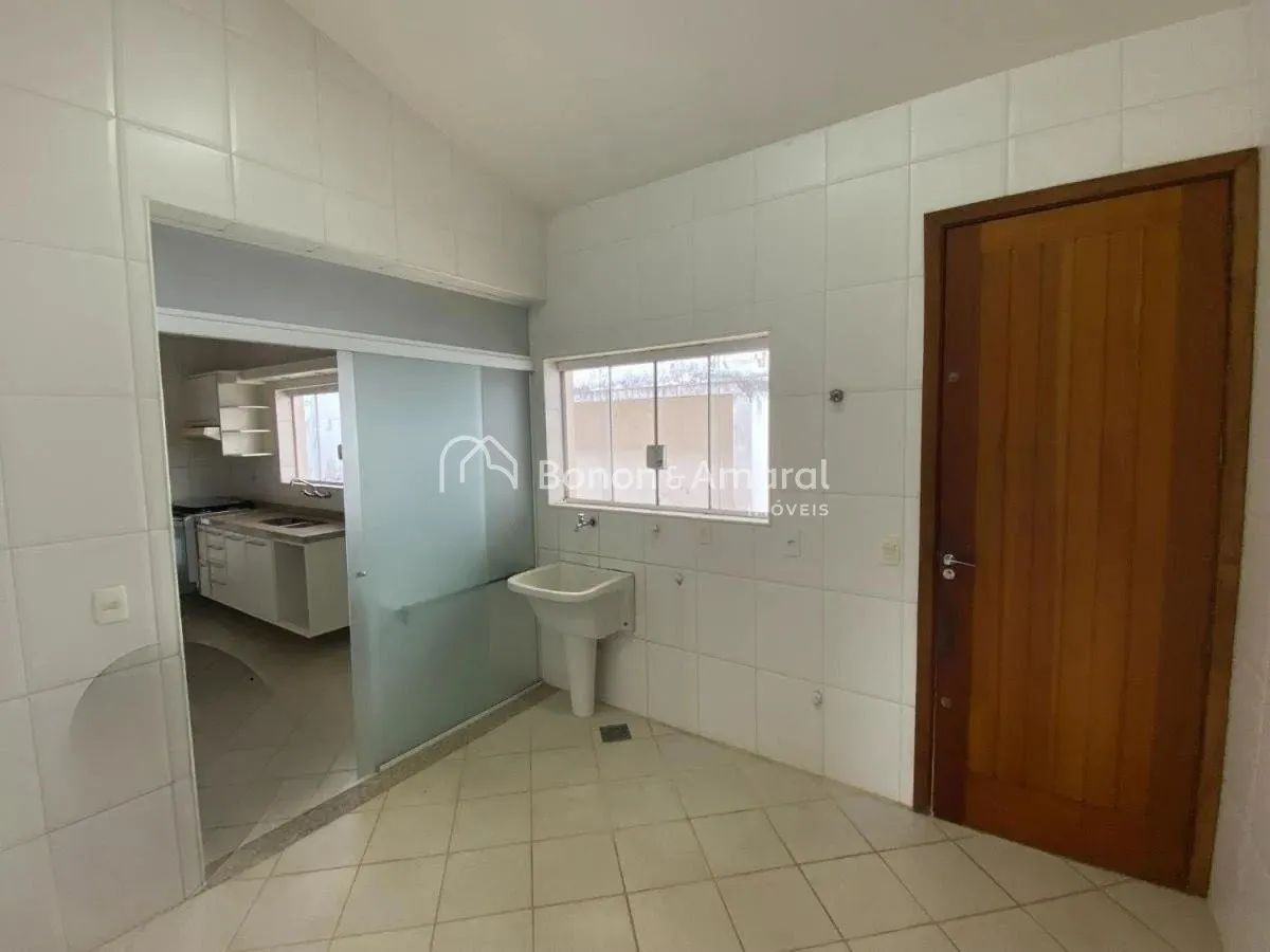 Imagem Seu Refúgio Exclusivo no Alto das Paineiras: Arquitetura Única, Natureza e Sofisticação em Harmonia