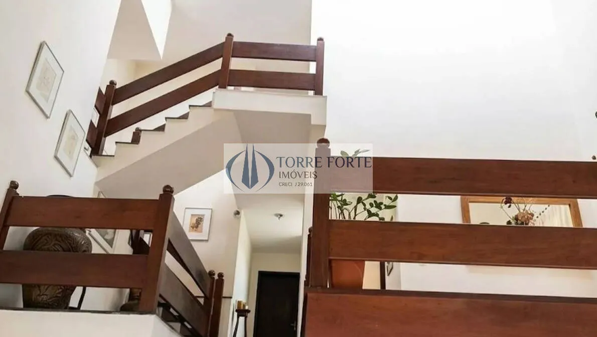 Imagem Casa espaçosa 400 m² 5 dormitórios 2 suítes 4 banheiros 4 vagas de garagem