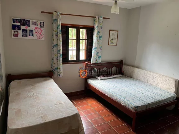 Imagem Chácara com 4 dormitórios à venda, 2131 m² por R$ 900.000 - Capoavinha - Mairiporã/SP