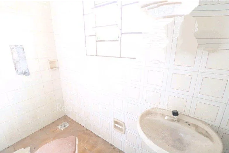 Imagem Casa para Venda - 280m², 3 dormitórios, 4 vagas - Cidade Baixa