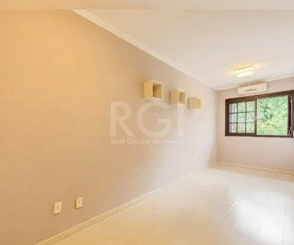 Imagem Casa para Venda - 225.43m², 3 dormitórios, sendo 1 suites, 2 vagas - Guarujá
