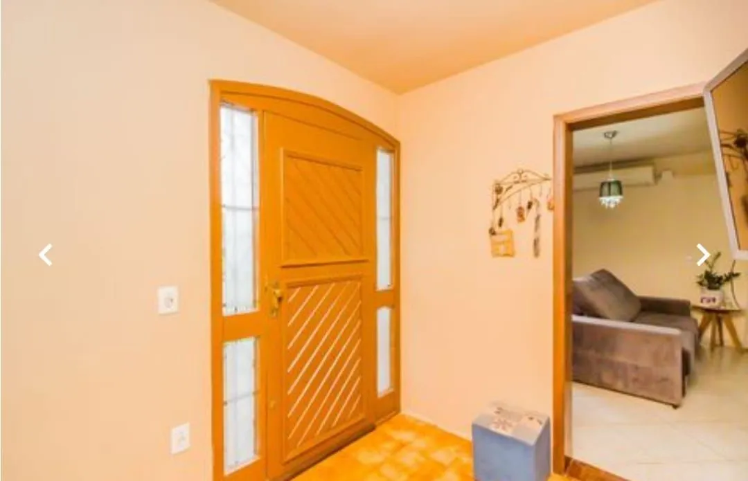 Imagem Sobrado de 3 Andares - Vila Nova