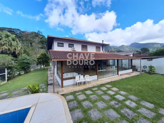 Foto do imóvel Casa em condomínio com 4 suítes em terreno plano no Comary!