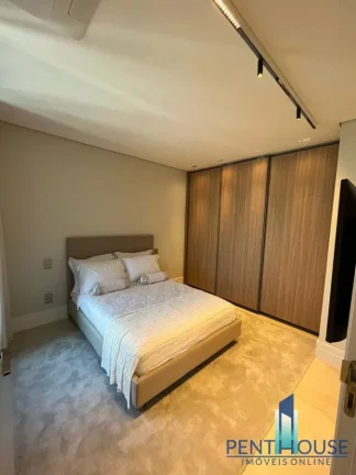 Imagem Apartamento Frente Mar para Venda em Balneário Camboriú, CENTRO, 4 dormitórios, 4 suítes, 5 banheiros, 4 vagas