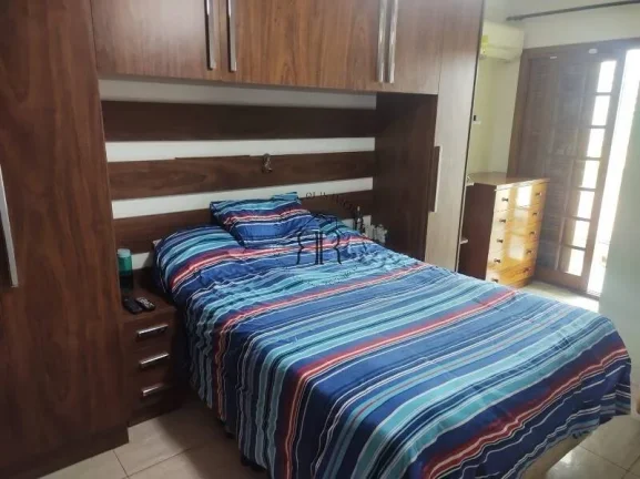 Imagem Sobrado com 2 Quartos e 3 banheiros à Venda, 165 m² por R$ 580.000
Possui 02 dormitórios, sendo 0...