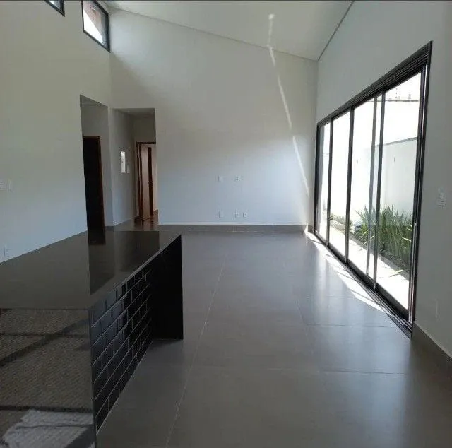 Foto do imóvel Casa à venda 3 Quartos, 1 Suite, 2 Vagas, 300M², Residencial Novo Horizonte, Taubaté - SP | Residencial Verdes Vales