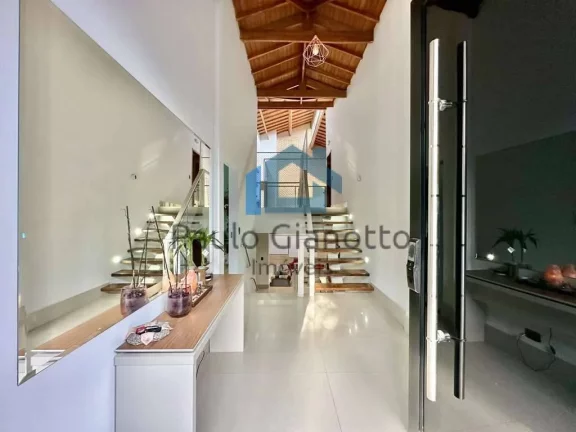 Imagem Alto Padrão com muito Luxo e Estilo na Granja Viana